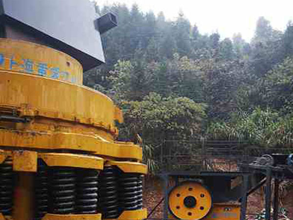 破碎機(jī)客戶使用現(xiàn)場(chǎng)